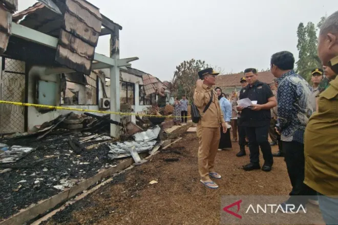 Gubernur instruksikan pembangunan kembali SMAN 1 Cempaga pasca terbakar