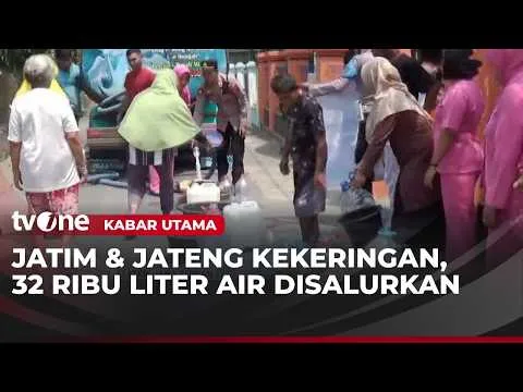 Warga Antre Bantuan Air Bersih Dari Polsek Wedi | Kabar Utama