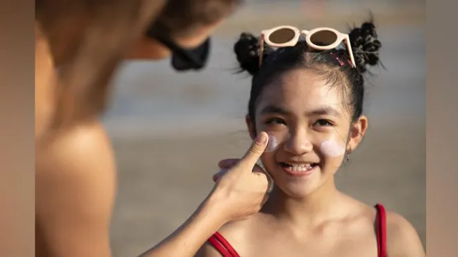 Jangan Asal Pakai, Begini Cara yang Benar Memakai Sunscreen